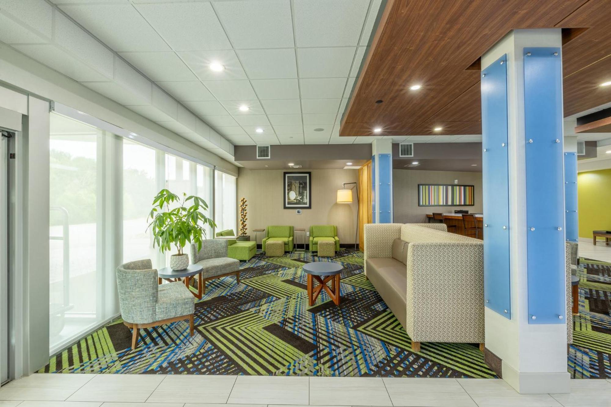 Holiday Inn Express & Suites - Lindale By Ihg Zewnętrze zdjęcie