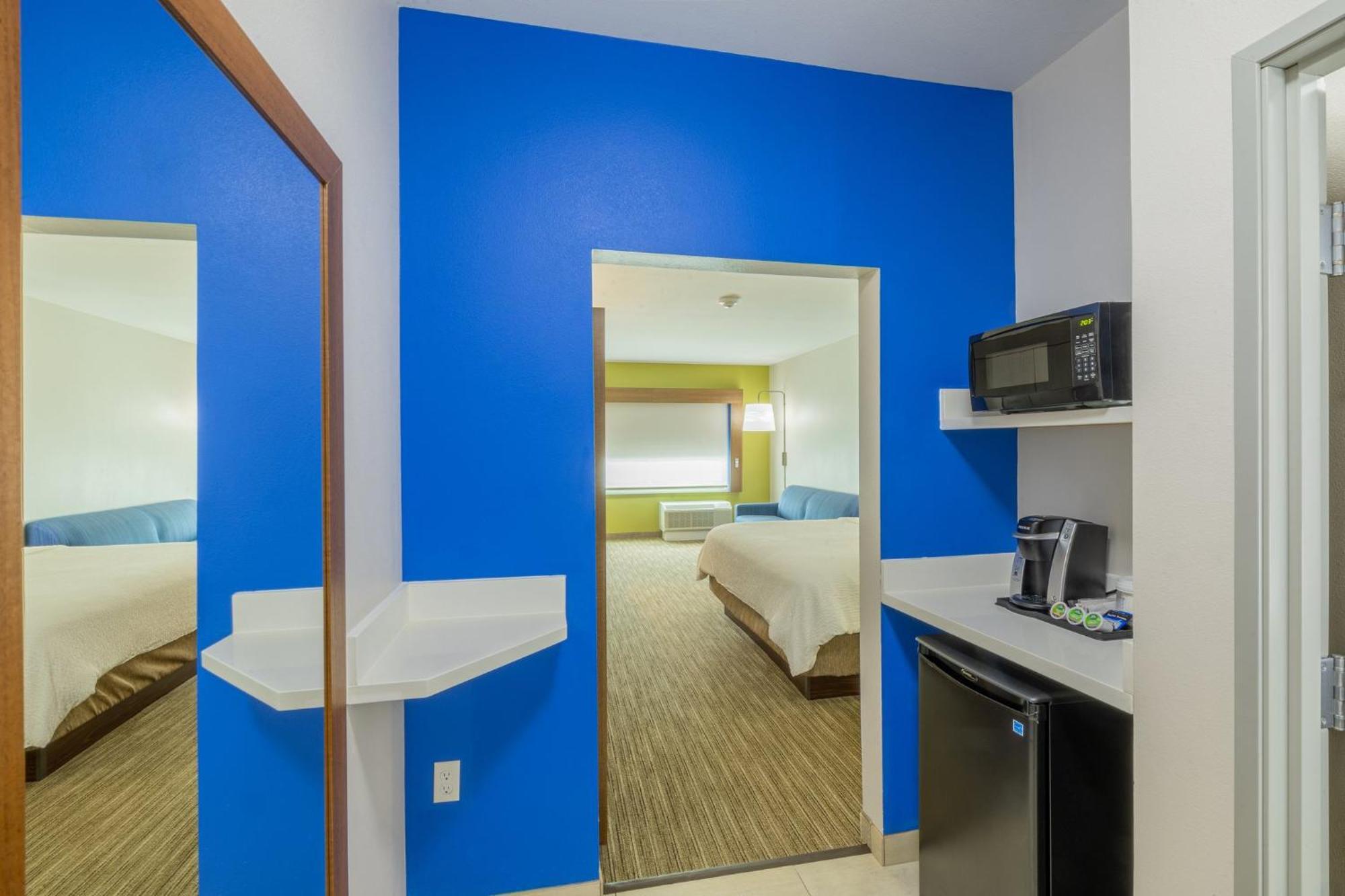 Holiday Inn Express & Suites - Lindale By Ihg Zewnętrze zdjęcie